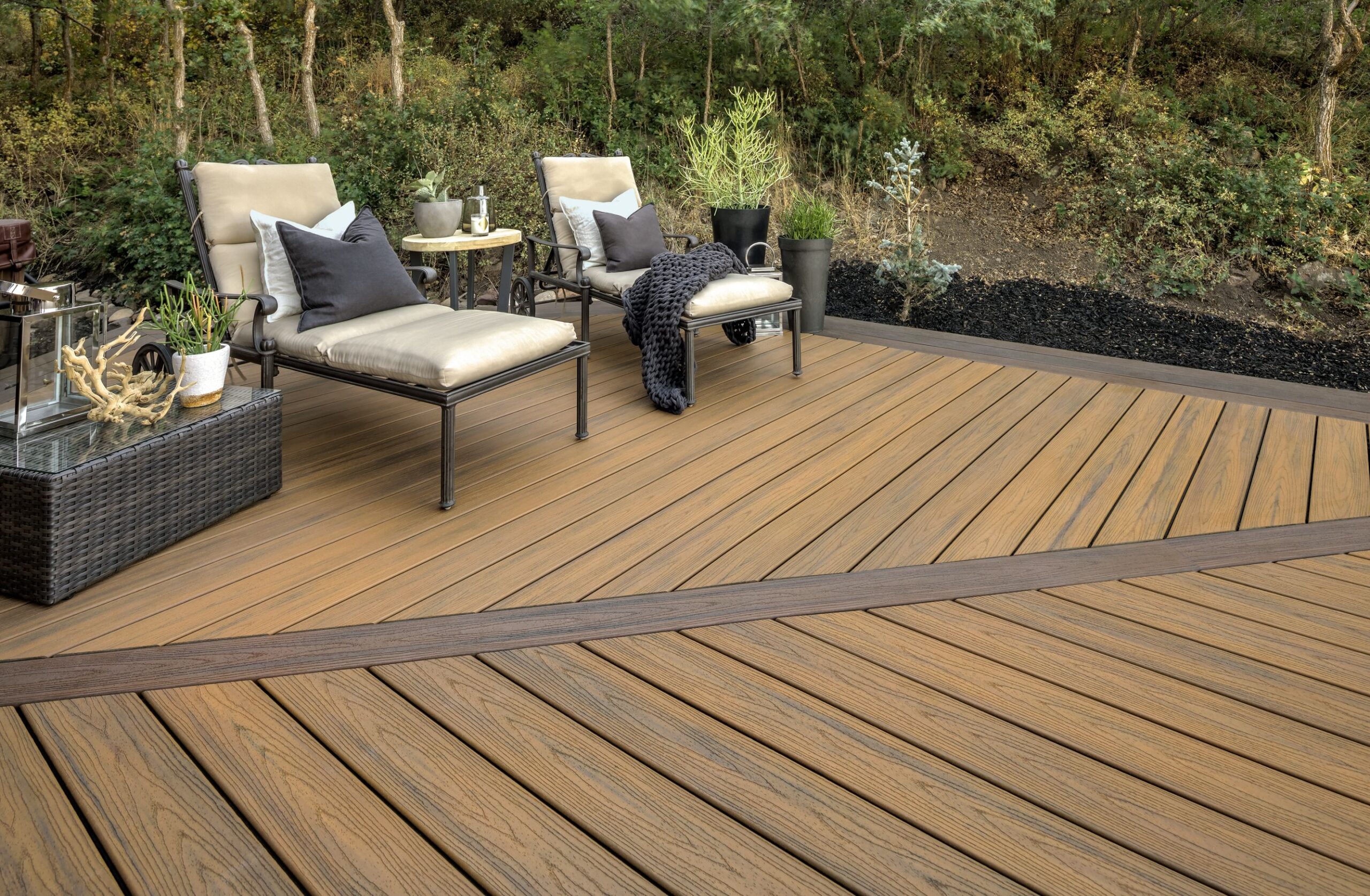 outdoor composite decking