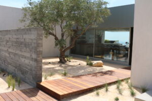 El Segundo Deck Builders: Transforming Outdoor Spaces with Expert Craftsmanship